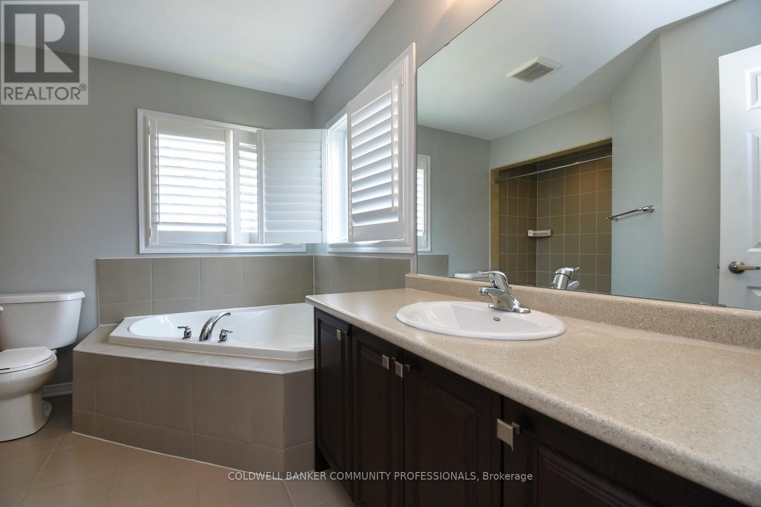 26 Evergreen Lane, Haldimand, Ontario  N3W 0C4 - Photo 27 - X12268204