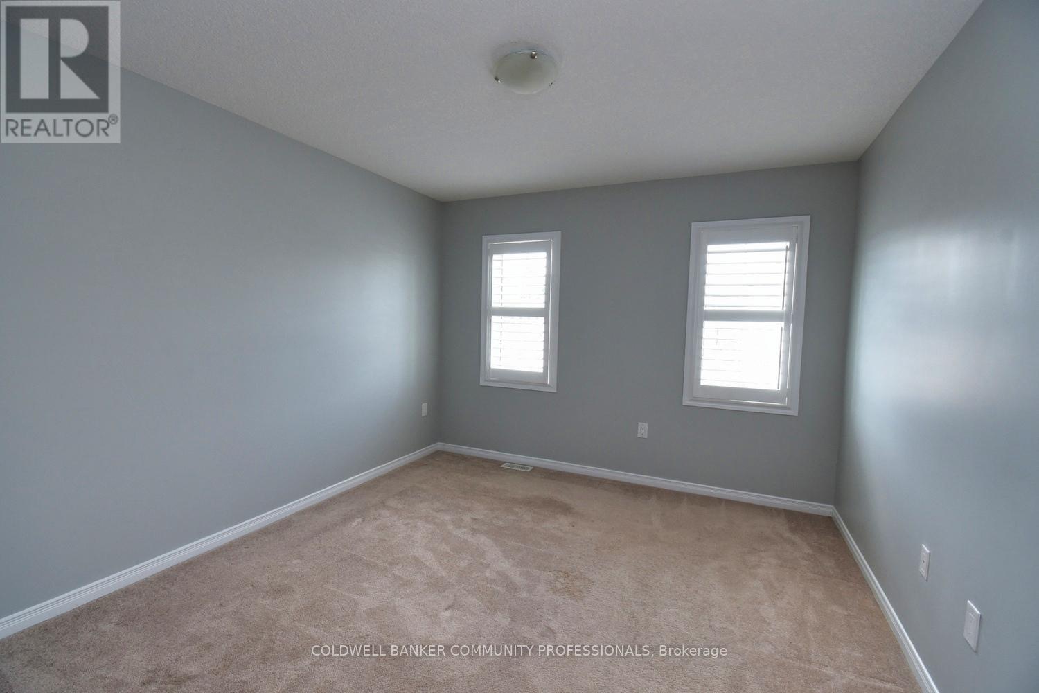 26 Evergreen Lane, Haldimand, Ontario  N3W 0C4 - Photo 31 - X12268204