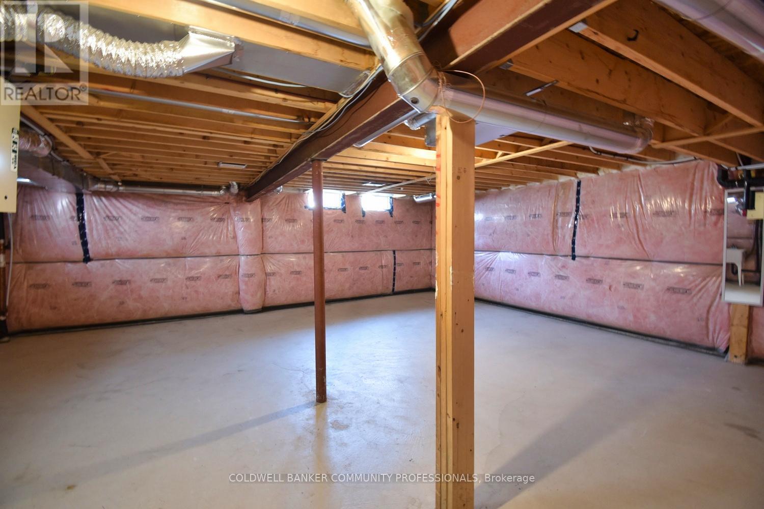 26 Evergreen Lane, Haldimand, Ontario  N3W 0C4 - Photo 38 - X12268204