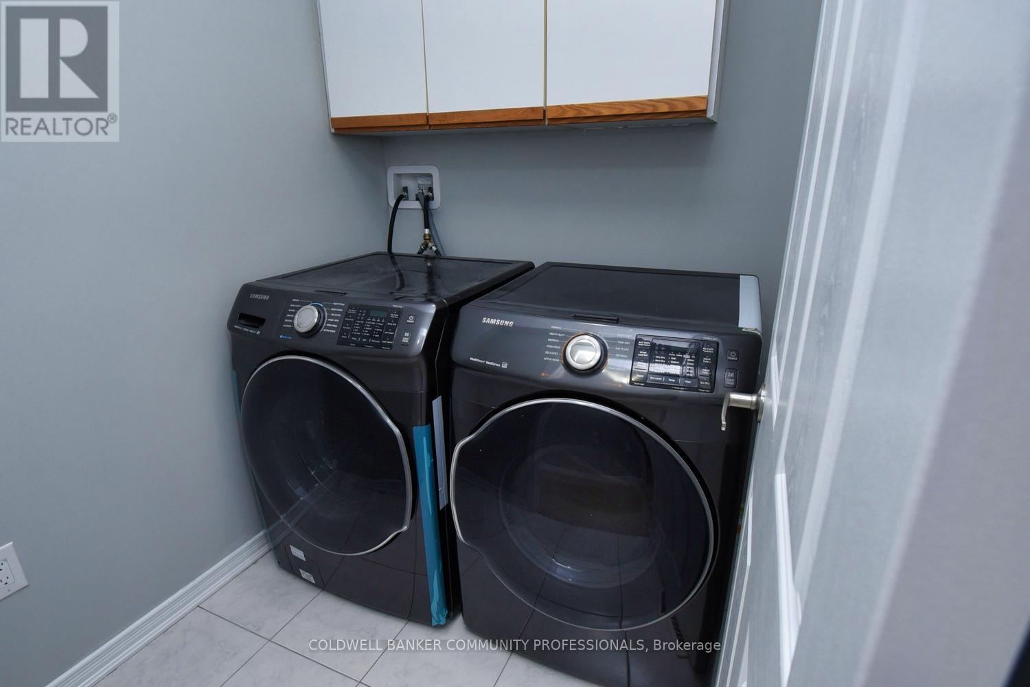 26 Evergreen Lane, Haldimand, Ontario  N3W 0C4 - Photo 39 - X12268204