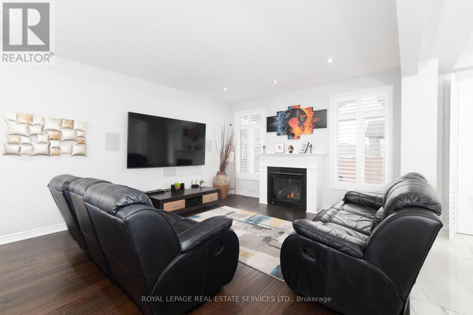 17 Narbonne Crescent, Hamilton, Ontario  L8J 0J7 - Photo 12 - X12268253