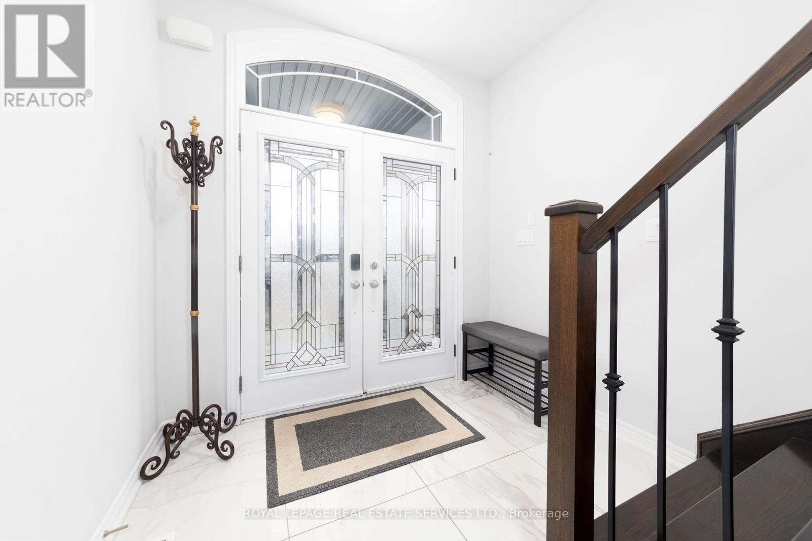 Property at 17 NARBONNE CRESCENT image 3