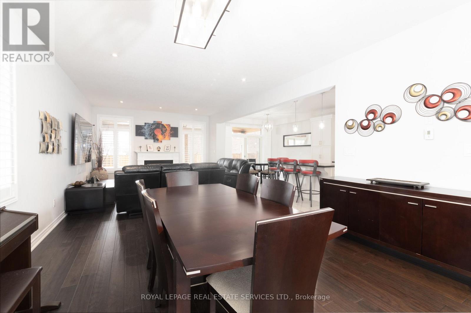 Property at 17 NARBONNE CRESCENT image 4