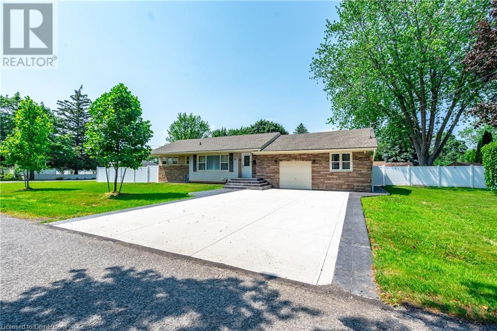 Property at 10 DRAPER Drive image 2