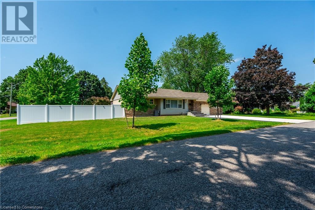 Property at 10 DRAPER Drive image 3