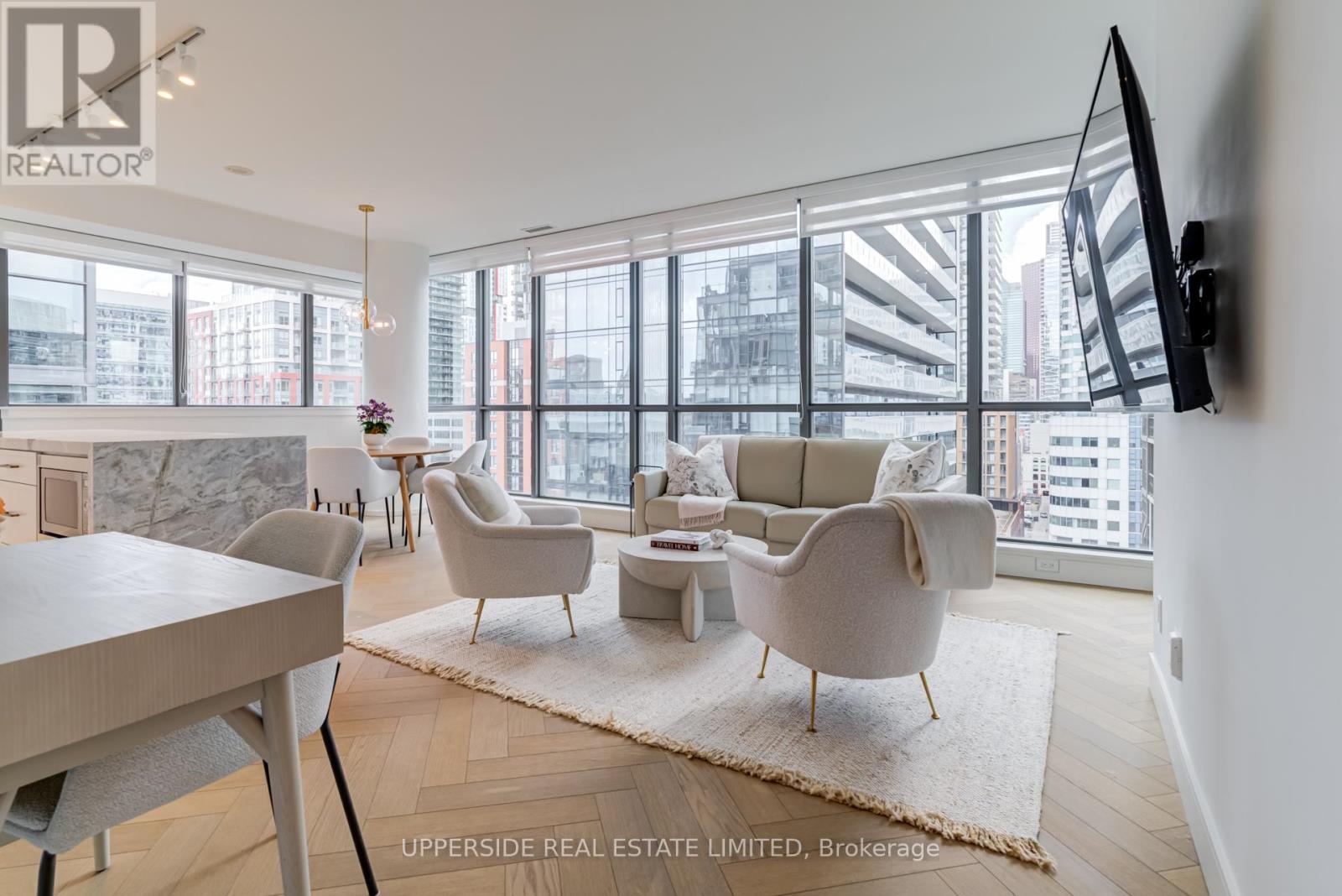 1103 - 8 Charlotte Street, Toronto (Waterfront Communities), Ontario  M5V 0K4 - Photo 4 - C12268383