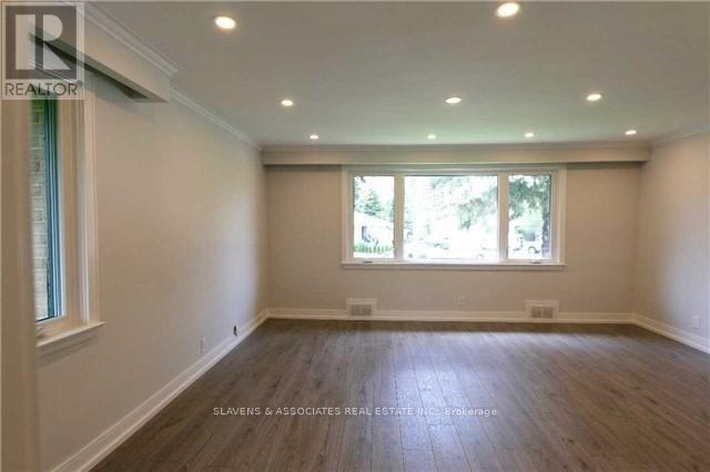 17 Robson Place, Toronto (Newtonbrook West), Ontario  M2R 2Y3 - Photo 10 - C12268391