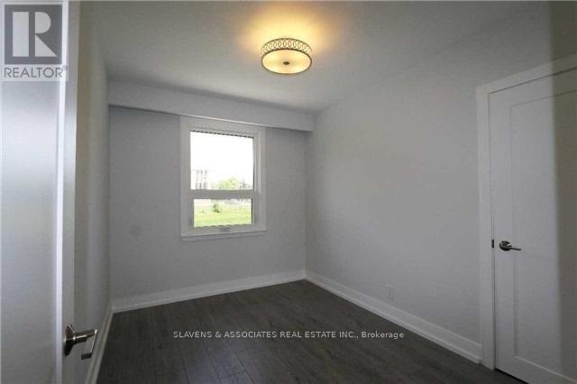 17 Robson Place, Toronto (Newtonbrook West), Ontario  M2R 2Y3 - Photo 13 - C12268391