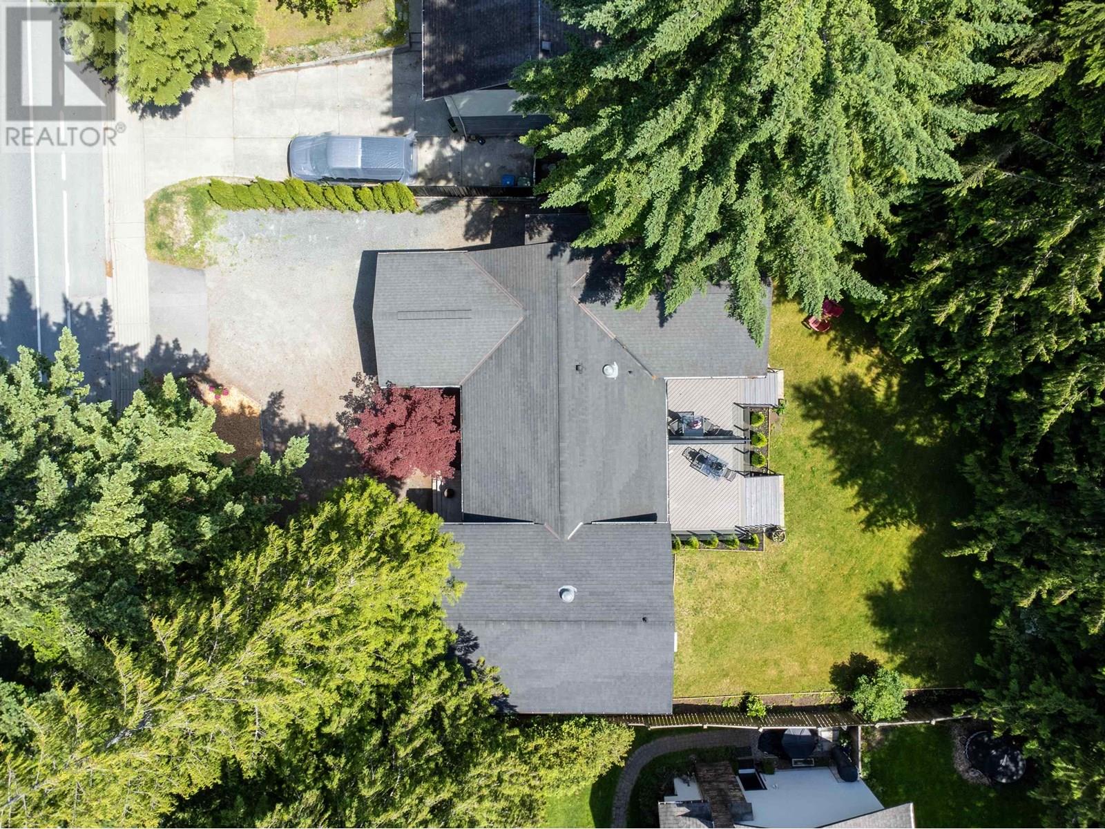 Property at 2568 THE BOULEVARD image 2