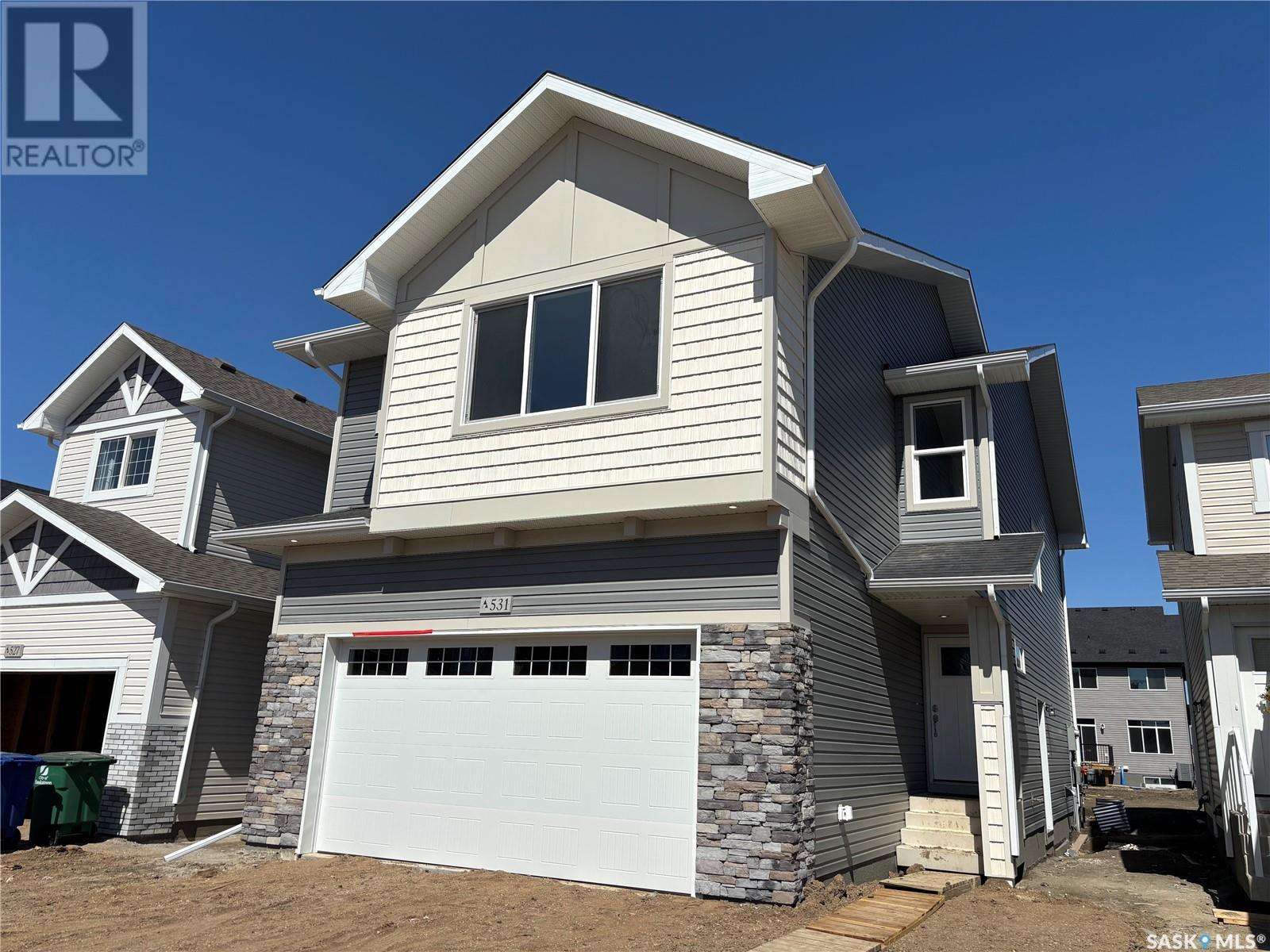 531 Myles Heidt MANOR, saskatoon, Saskatchewan