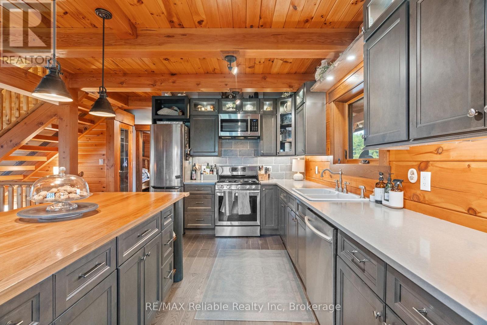 76630 Wildwood Line, Bluewater, Ontario  N0M 1G0 - Photo 18 - X12107114