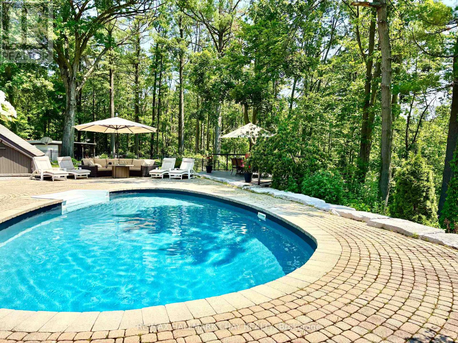 11 Park Trail, Springwater, Ontario  L9X 0L3 - Photo 4 - S12097010