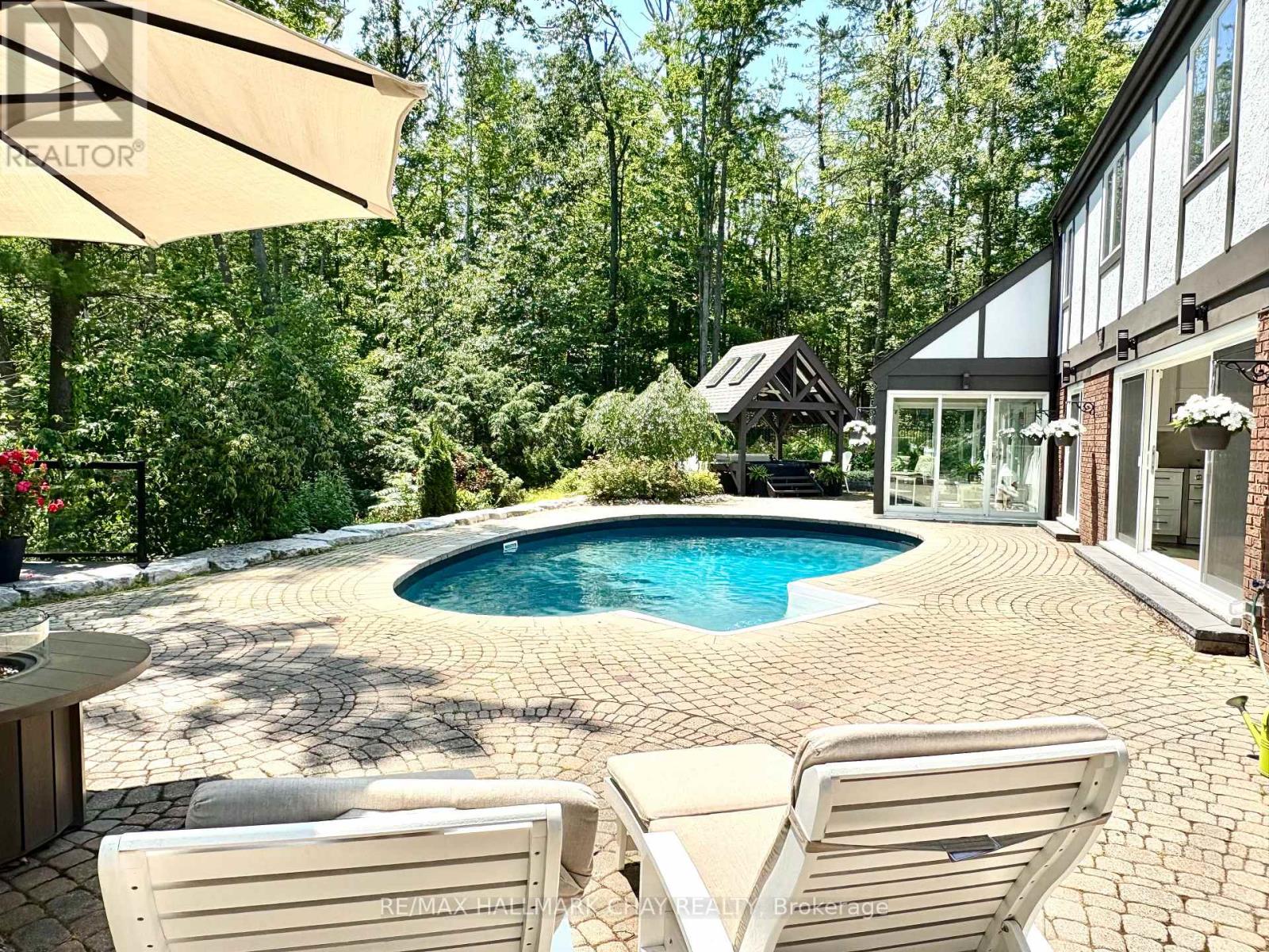 11 Park Trail, Springwater, Ontario  L9X 0L3 - Photo 5 - S12097010