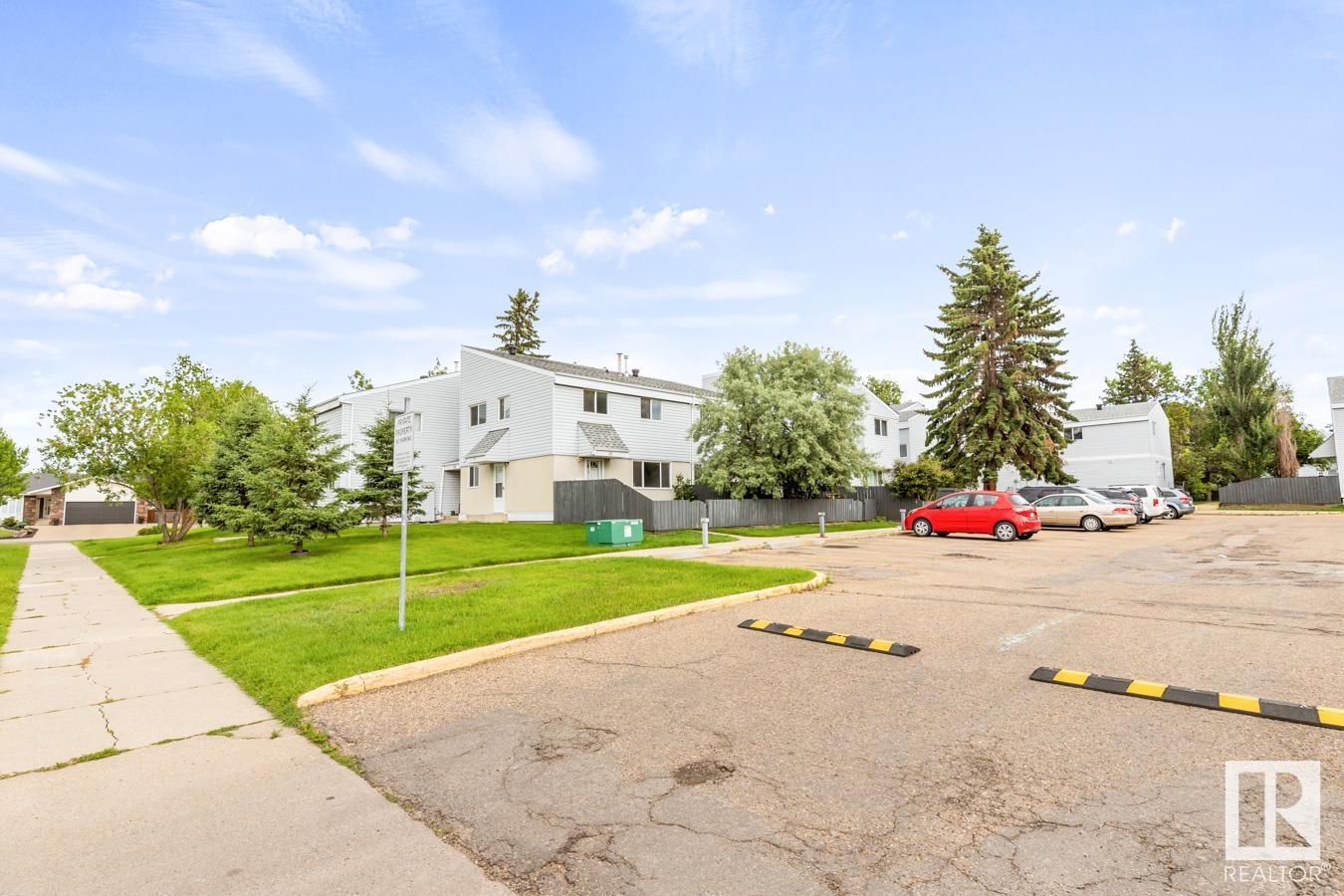 Property at 51 MCLEOD PL NW image 2