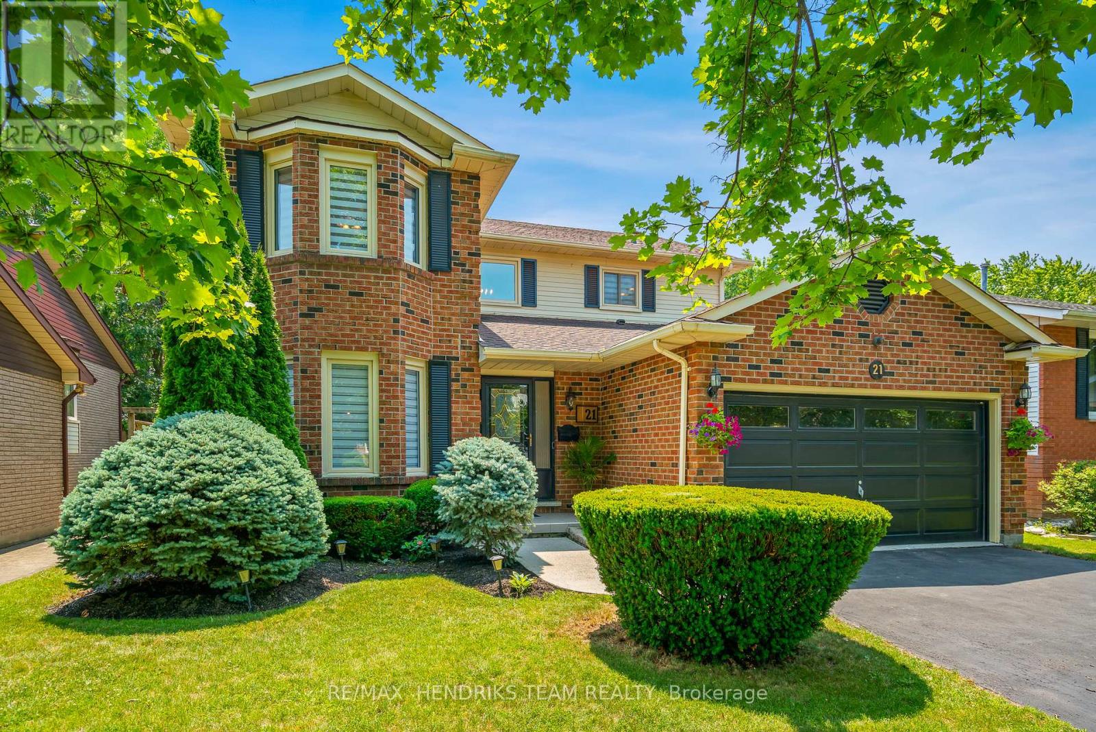 Property at 21 FARMINGTON DRIVE image 2