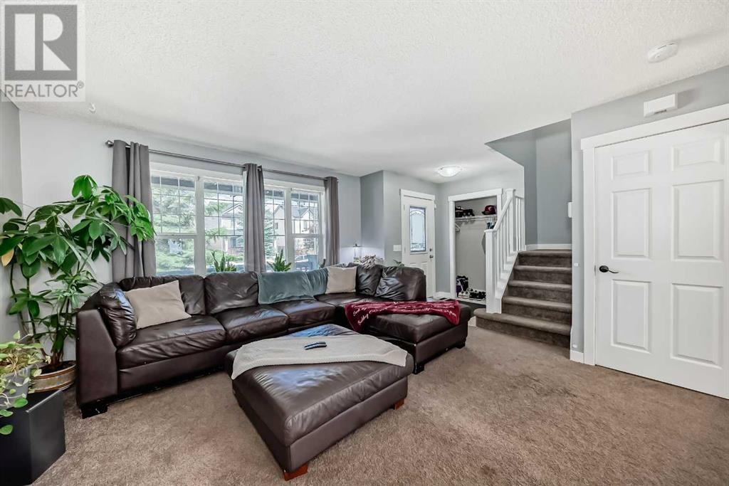Property at 47 Bridlecrest Boulevard SW image 4
