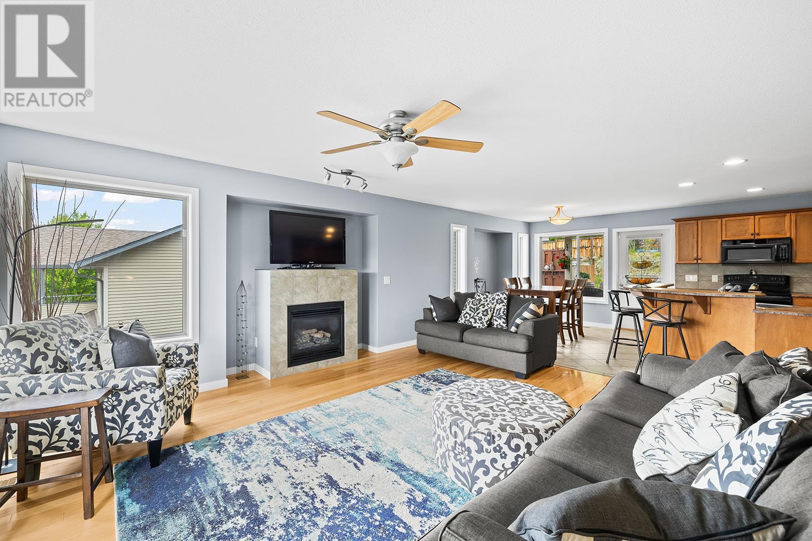 1520 Feedham Avenue Kelowna Photo 4