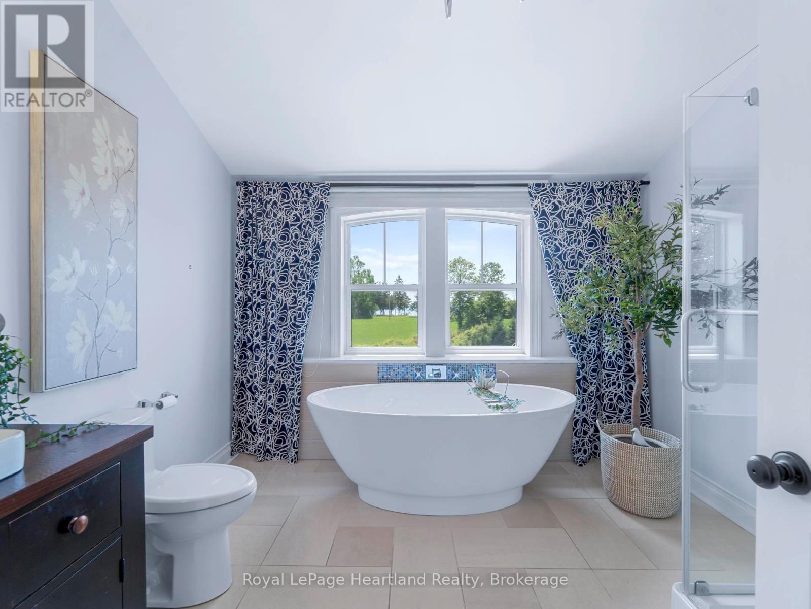 24 Thimbleweed Drive, Bluewater, Ontario  N0M 1G0 - Photo 40 - X12268484