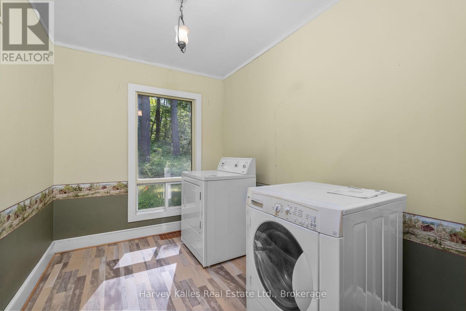835 Muskoka Road 3 N, Huntsville, Ontario  P1H 1E1 - Photo 18 - X12268512