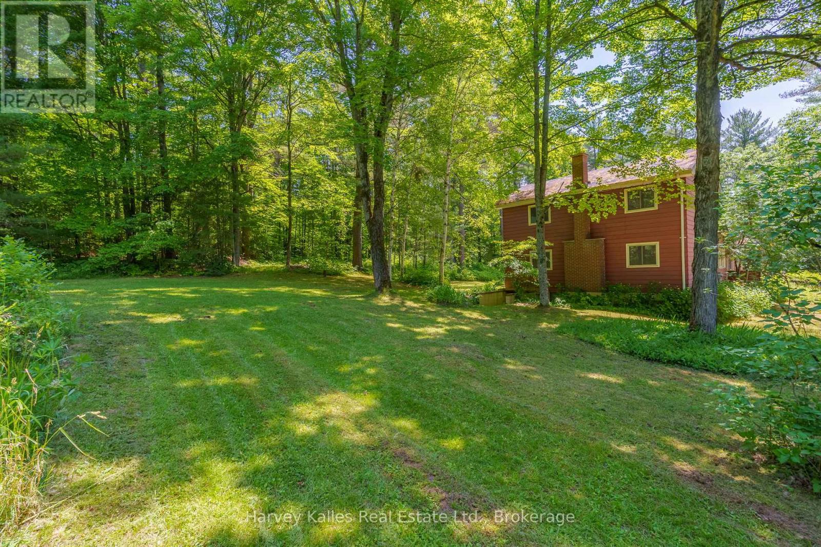 835 Muskoka Road 3 N, Huntsville, Ontario  P1H 1E1 - Photo 29 - X12268512