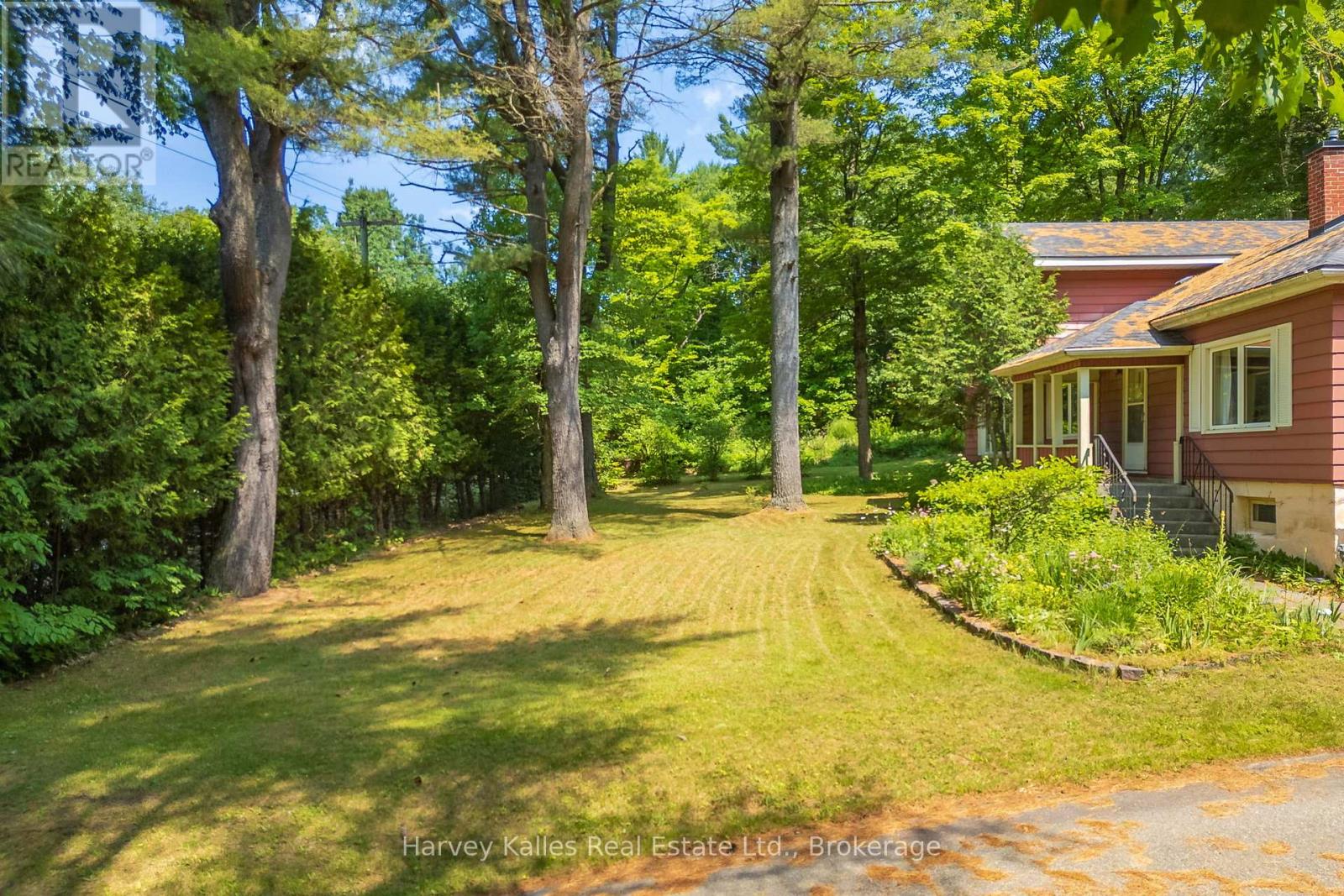 835 Muskoka Road 3 N, Huntsville, Ontario  P1H 1E1 - Photo 4 - X12268512