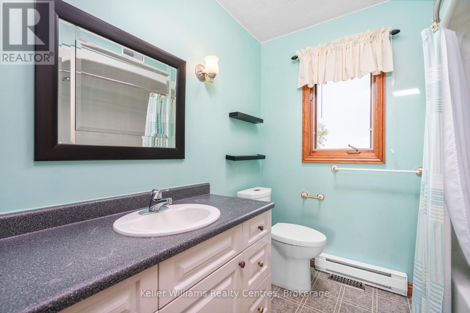 222 2nd Avenue, Hanover, Ontario  N4N 3S2 - Photo 33 - X12268520