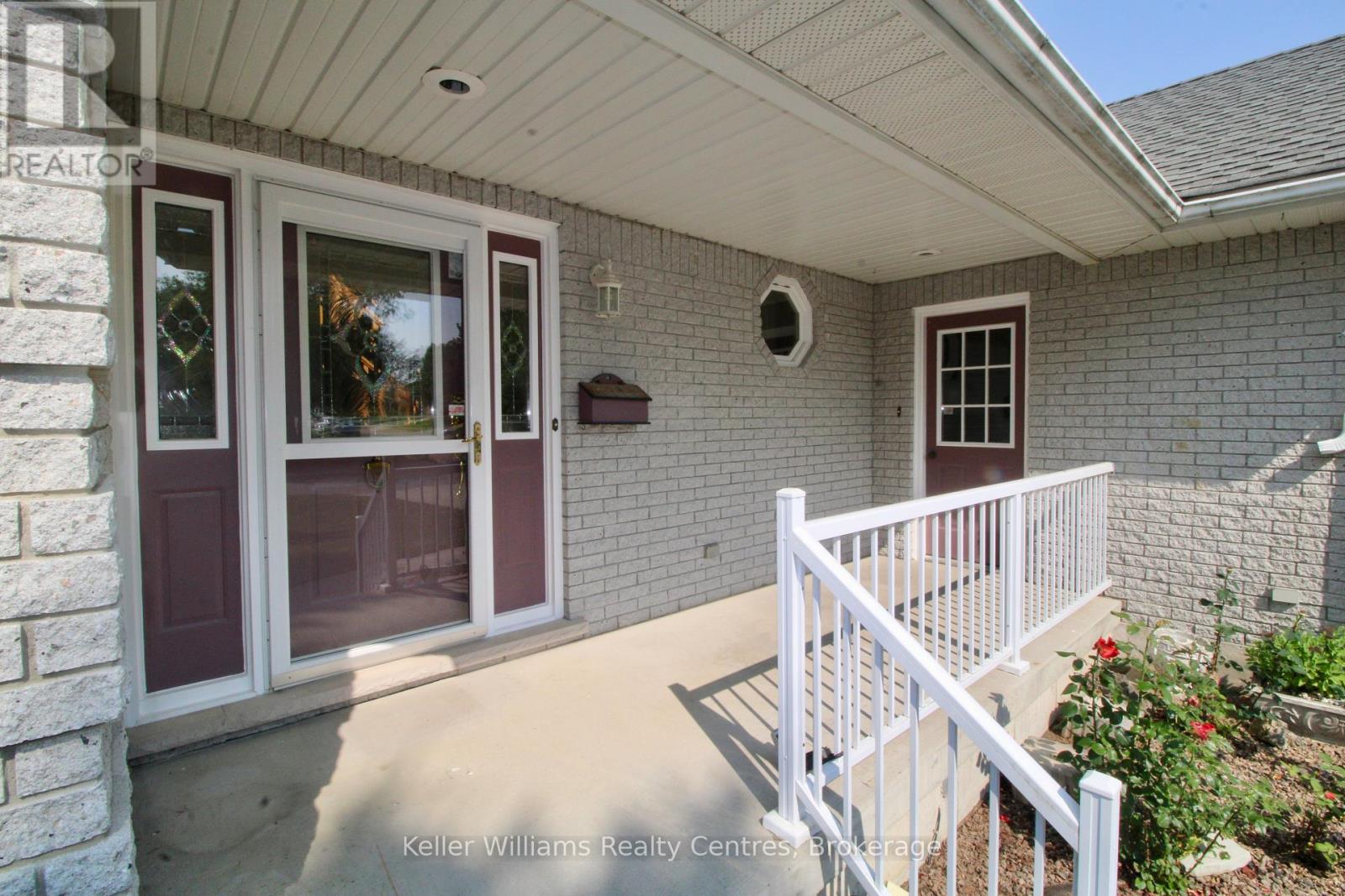 222 2nd Avenue, Hanover, Ontario  N4N 3S2 - Photo 6 - X12268520