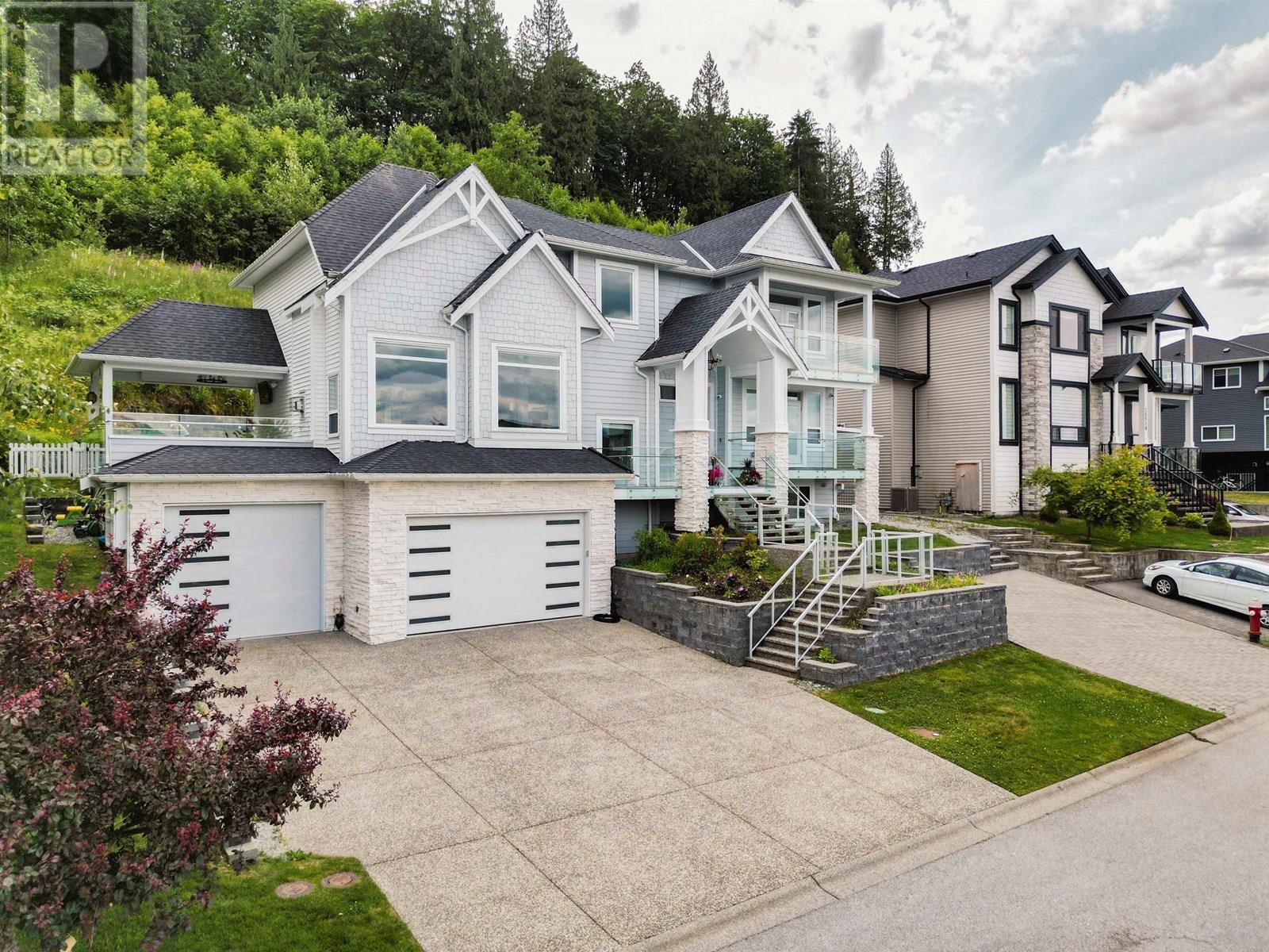 Property at 25540 GODWIN DRIVE image 2