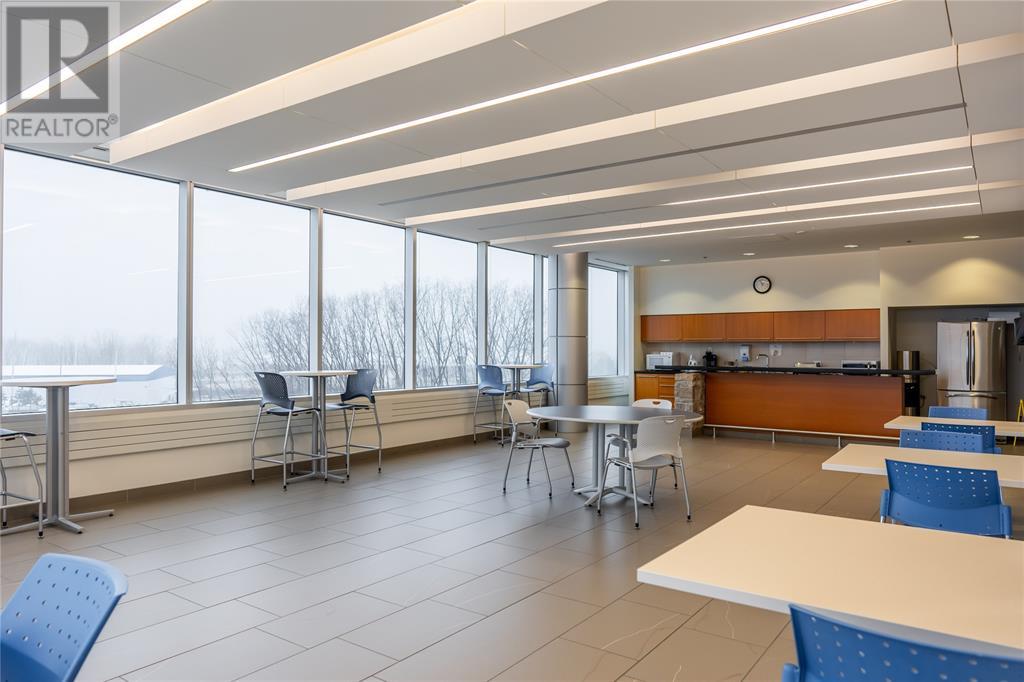 1555 Venetian Boulevard Unit# 309, Point Edward, Ontario  N7T 0A9 - Photo 16 - 25016891