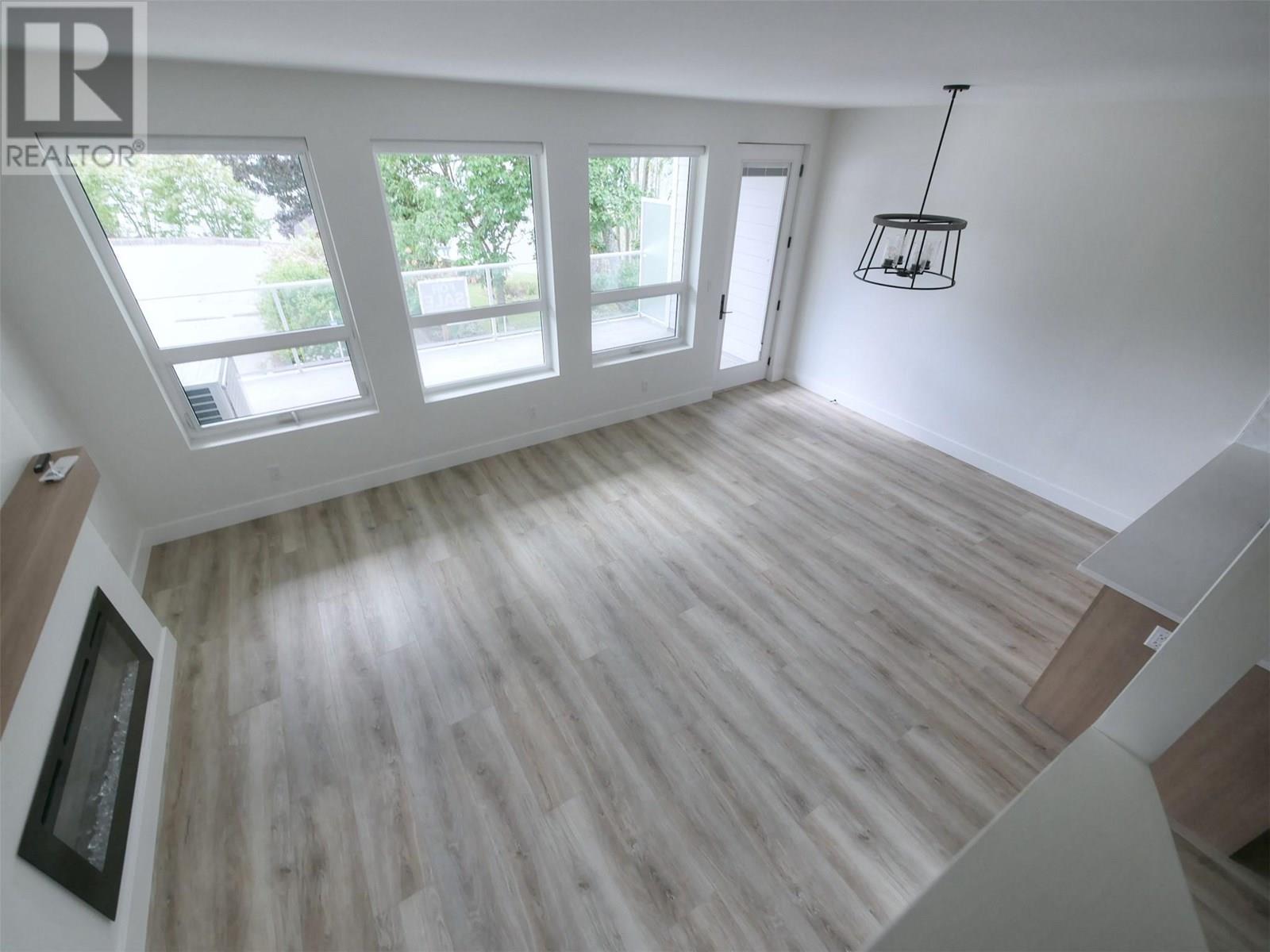 88 Nelson Avenue S Unit# 3, Nakusp, British Columbia  V0G 1R1 - Photo 4 - 10354792