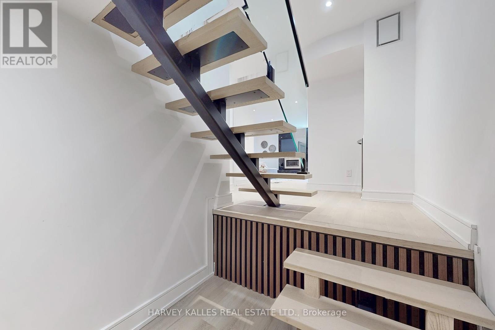 29 Parmbelle Crescent, Toronto (Parkwoods-Donalda), Ontario  M3A 3G5 - Photo 30 - C12268372