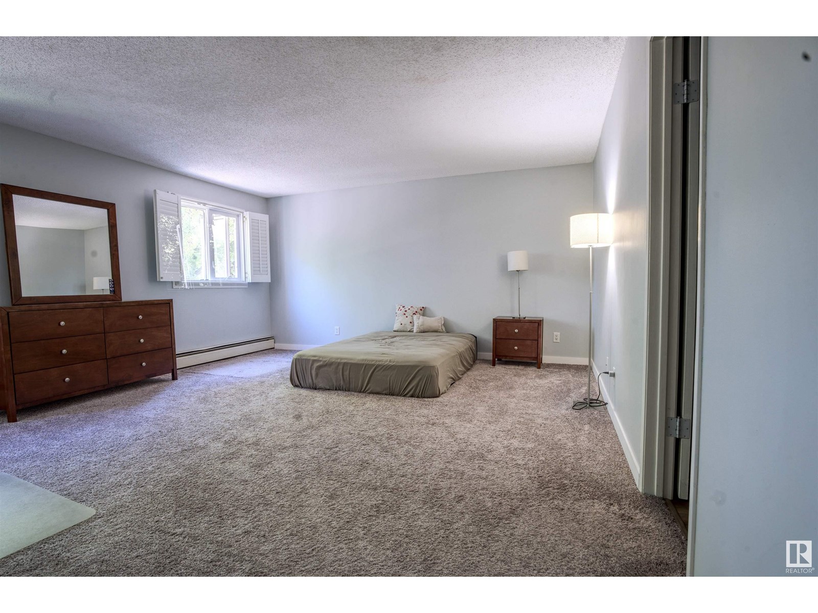 #21 10160 119 St Nw, Edmonton, Alberta  T5K 1Y9 - Photo 11 - E4435646