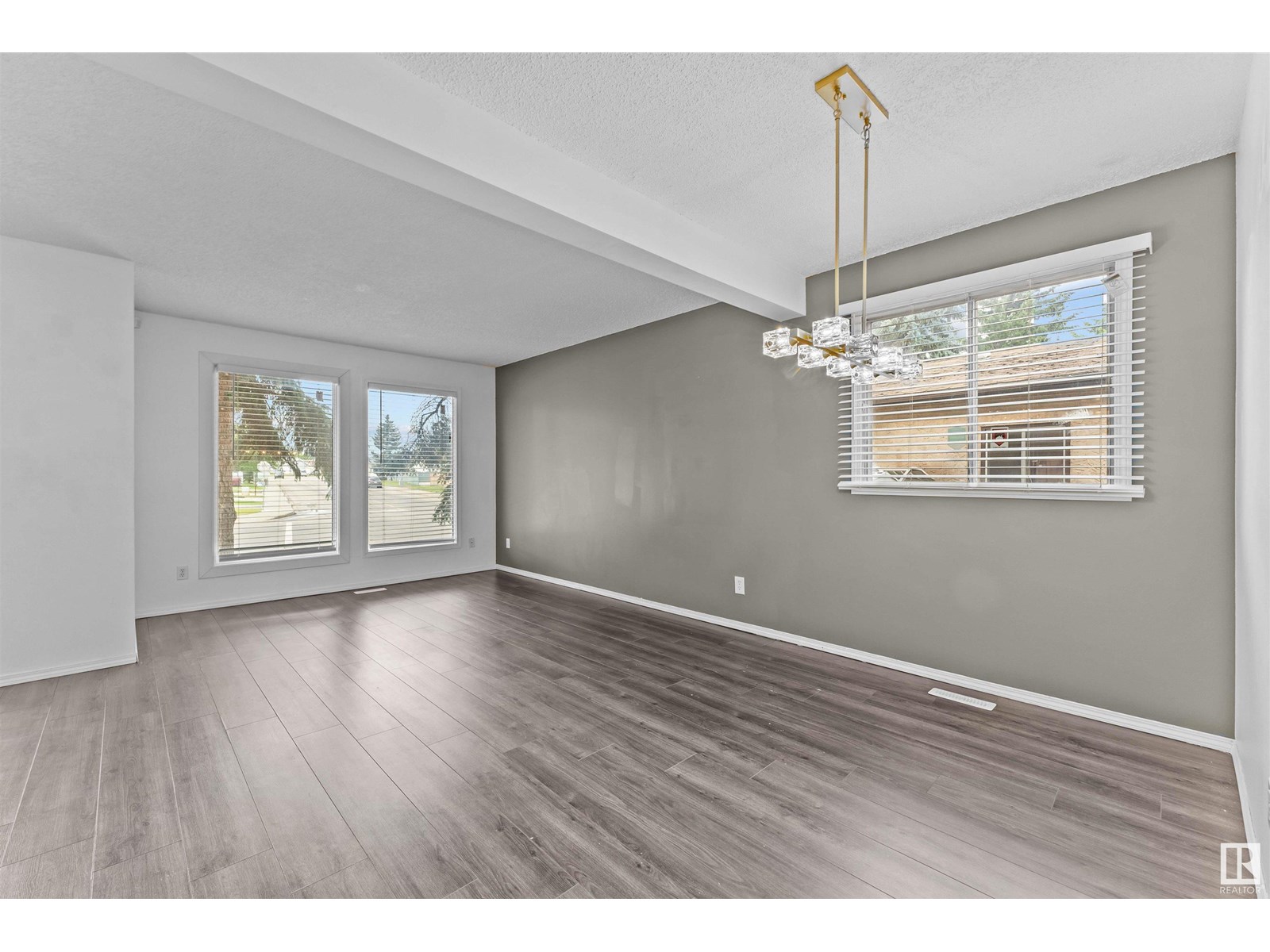 Property at 7515 184 ST NW image 2
