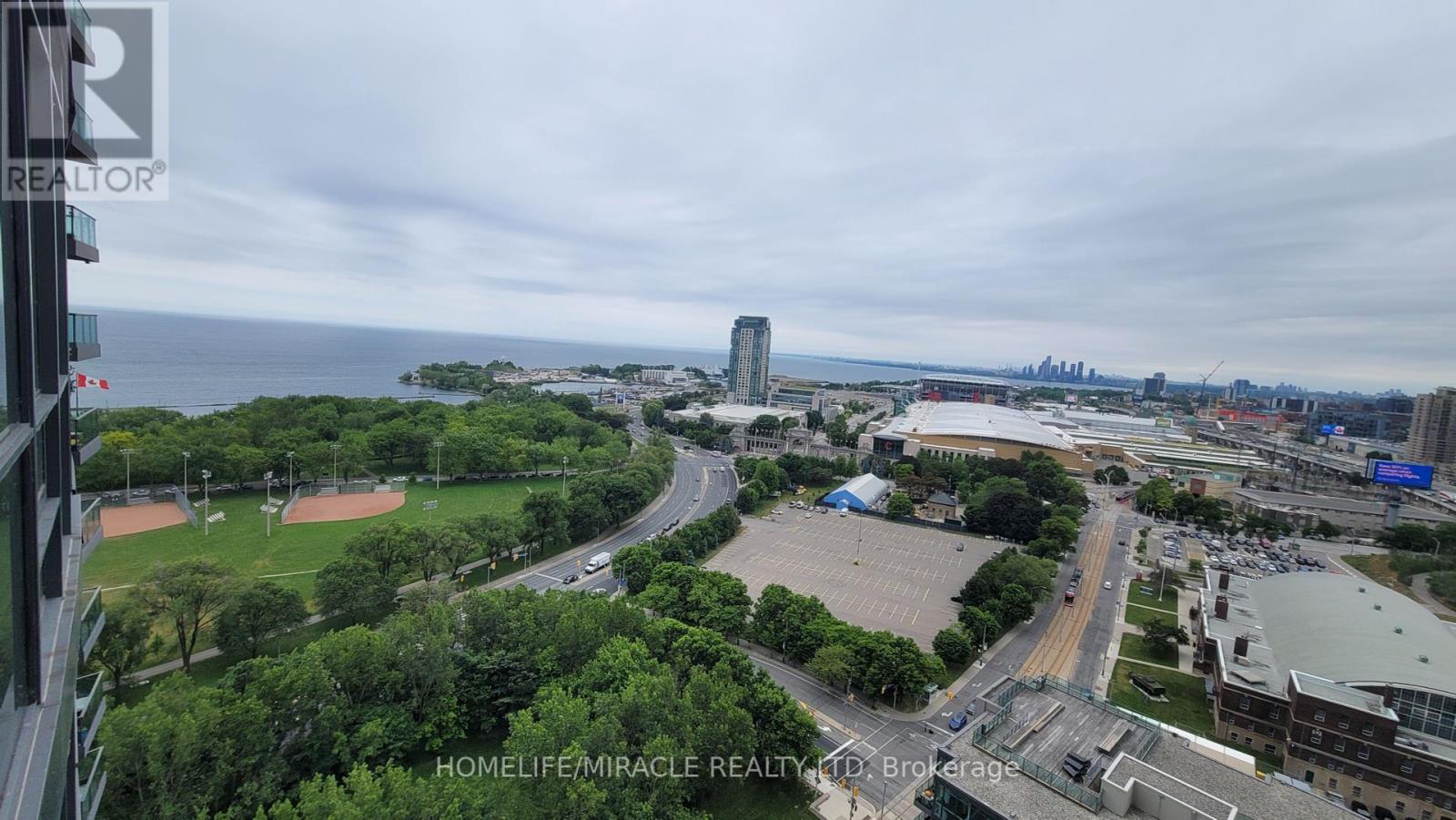2412 - 219 Fort York Boulevard, Toronto (Niagara), Ontario  M5V 1B1 - Photo 26 - C12268182