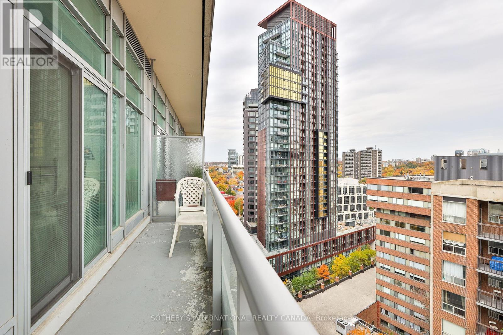 Ph 201 - 8 Scollard Street, Toronto (Annex), Ontario  M5R 1E9 - Photo 12 - C12268564