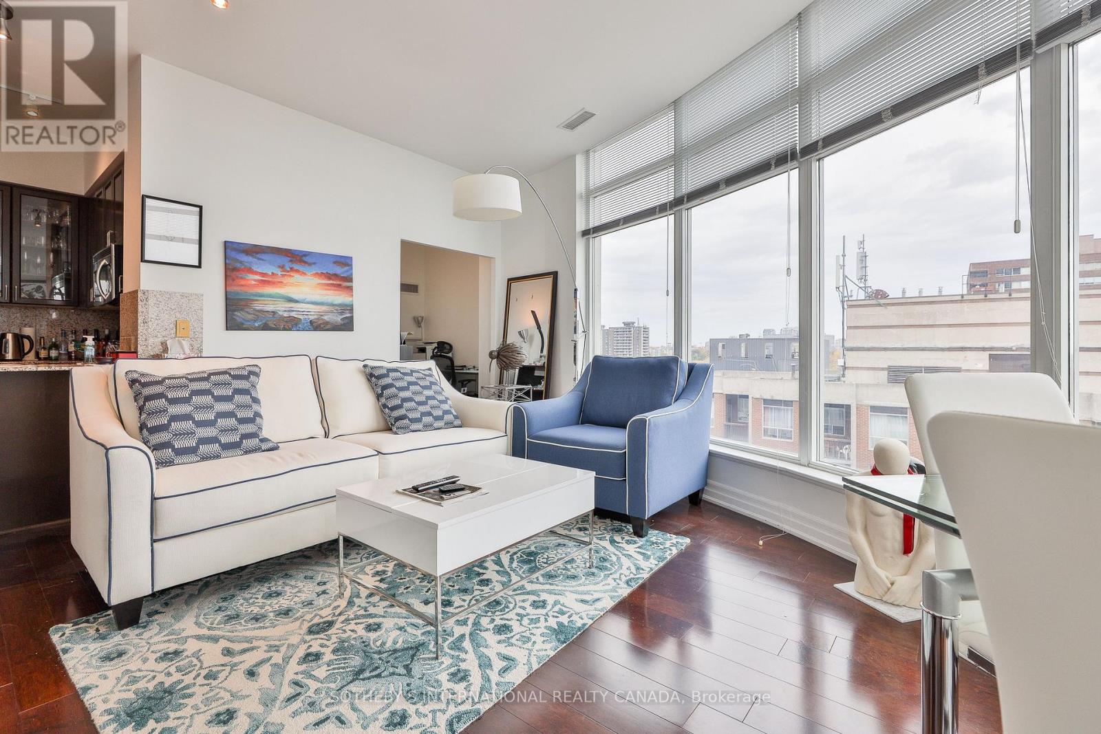 Ph 201 - 8 Scollard Street, Toronto (Annex), Ontario  M5R 1E9 - Photo 25 - C12268564
