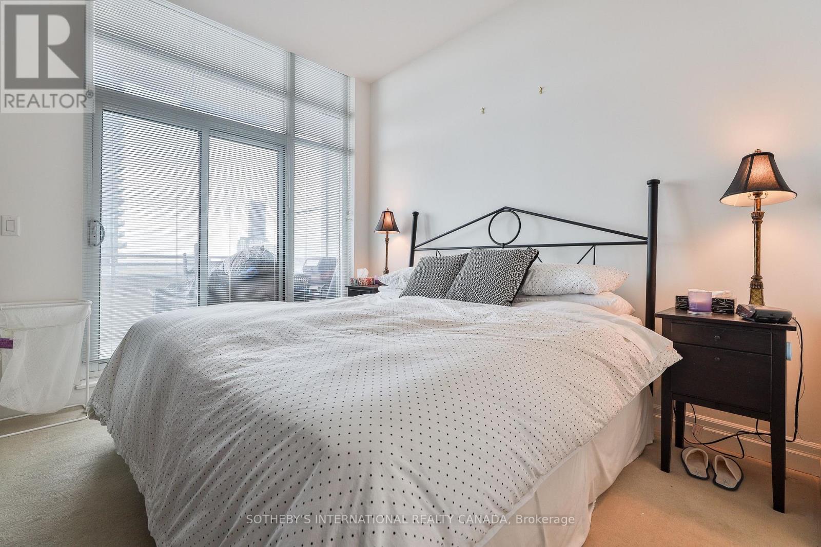 Ph 201 - 8 Scollard Street, Toronto (Annex), Ontario  M5R 1E9 - Photo 27 - C12268564
