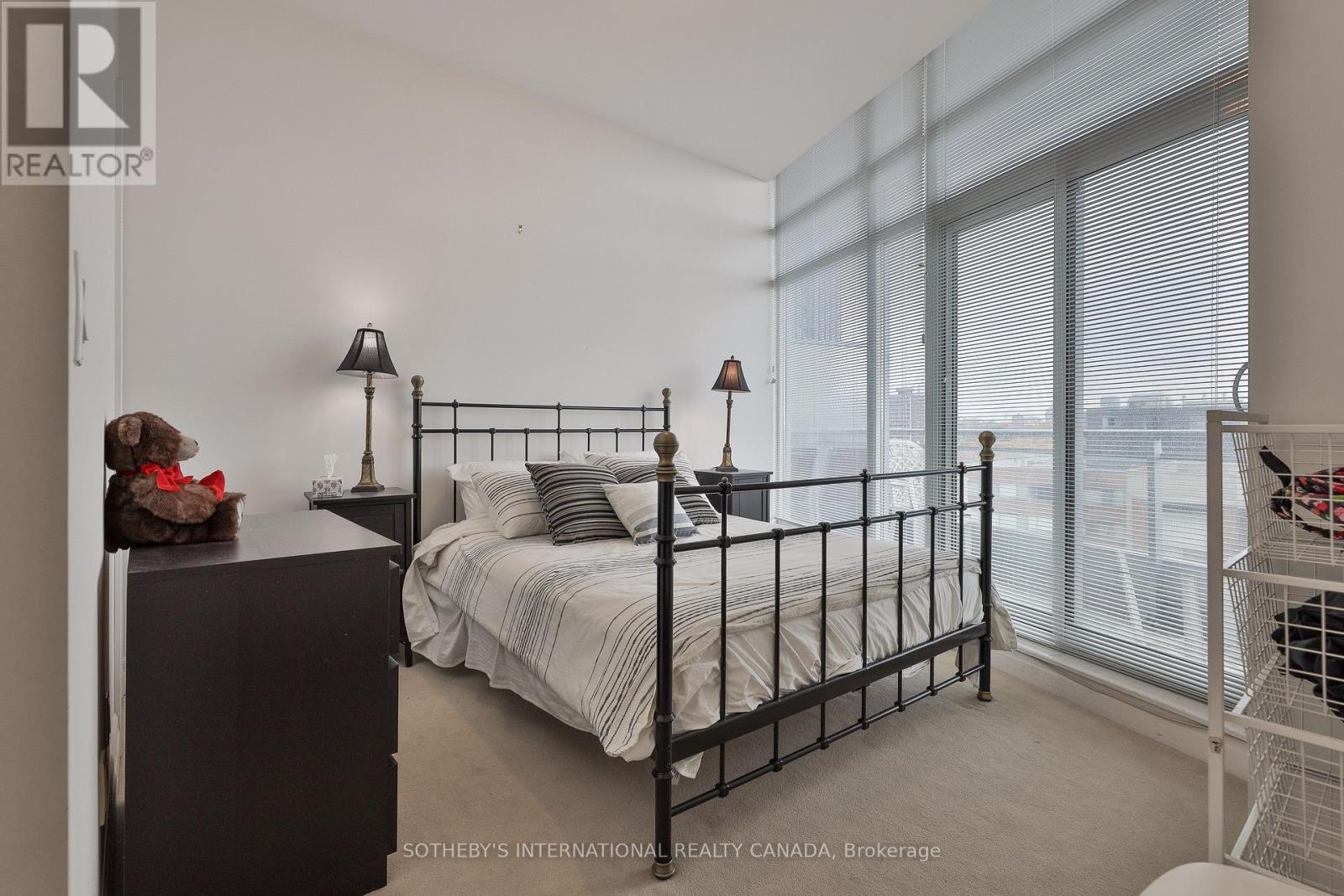 Ph 201 - 8 Scollard Street, Toronto (Annex), Ontario  M5R 1E9 - Photo 6 - C12268564