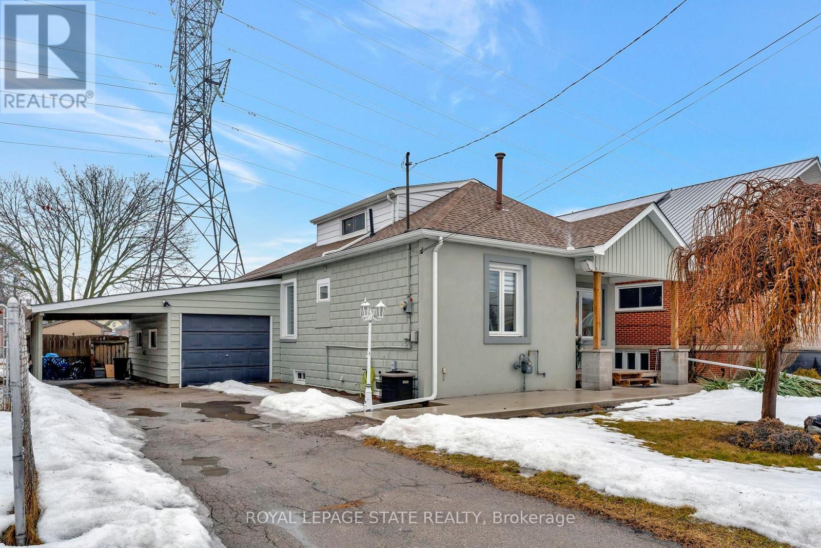 Property at 520 COCHRANE ROAD image 4