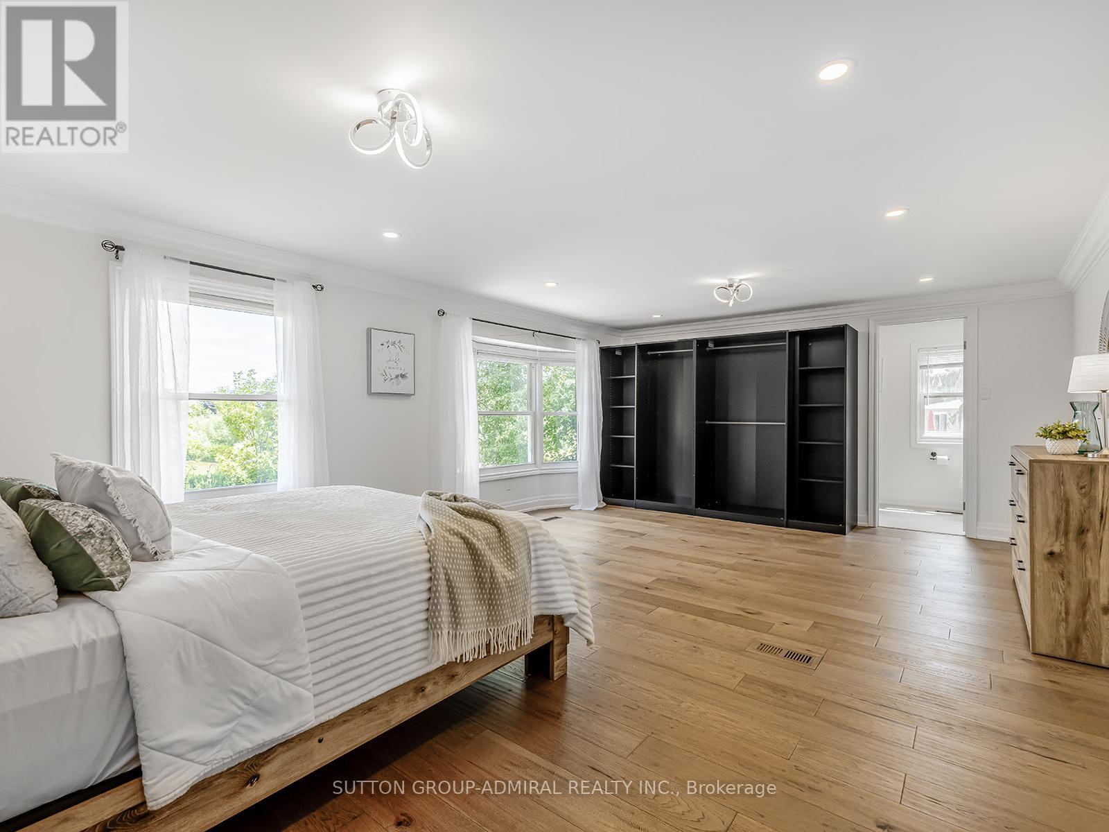 263 Crossland Gate, Newmarket, Ontario  L3X 1B1 - Photo 17 - N12268551