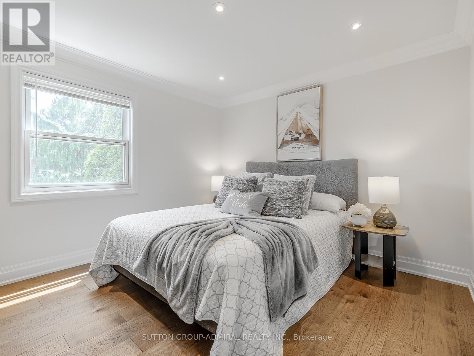 263 Crossland Gate, Newmarket, Ontario  L3X 1B1 - Photo 19 - N12268551