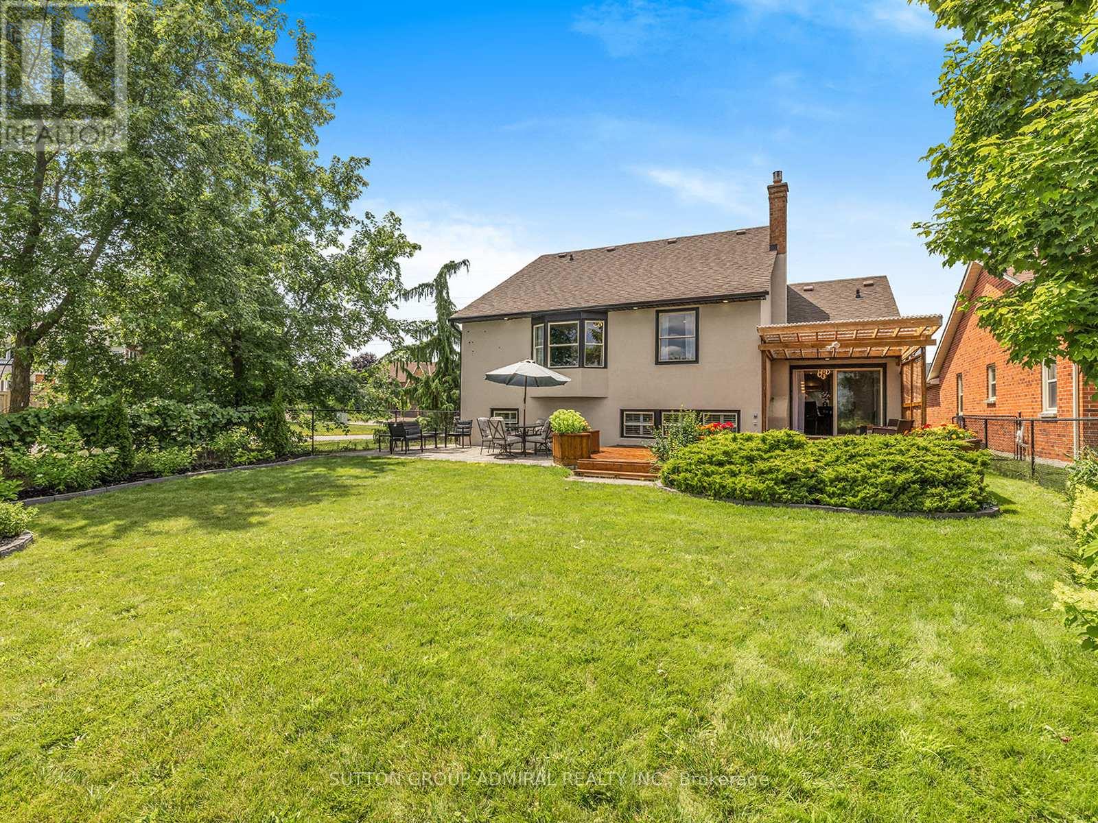 263 Crossland Gate, Newmarket, Ontario  L3X 1B1 - Photo 27 - N12268551