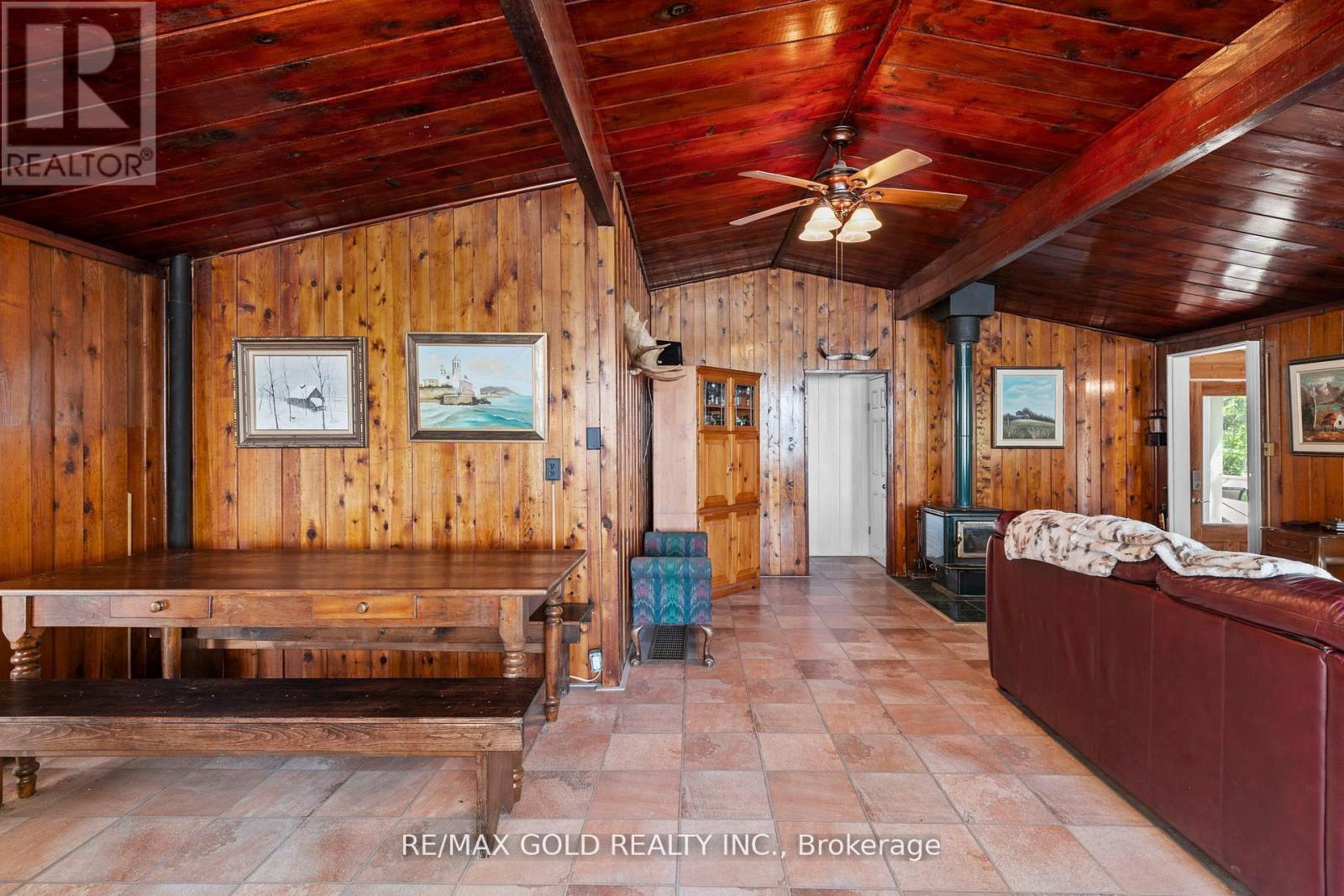 1305 Carol Ann Avenue, Ramara, Ontario  L0K 1B0 - Photo 11 - S12268472