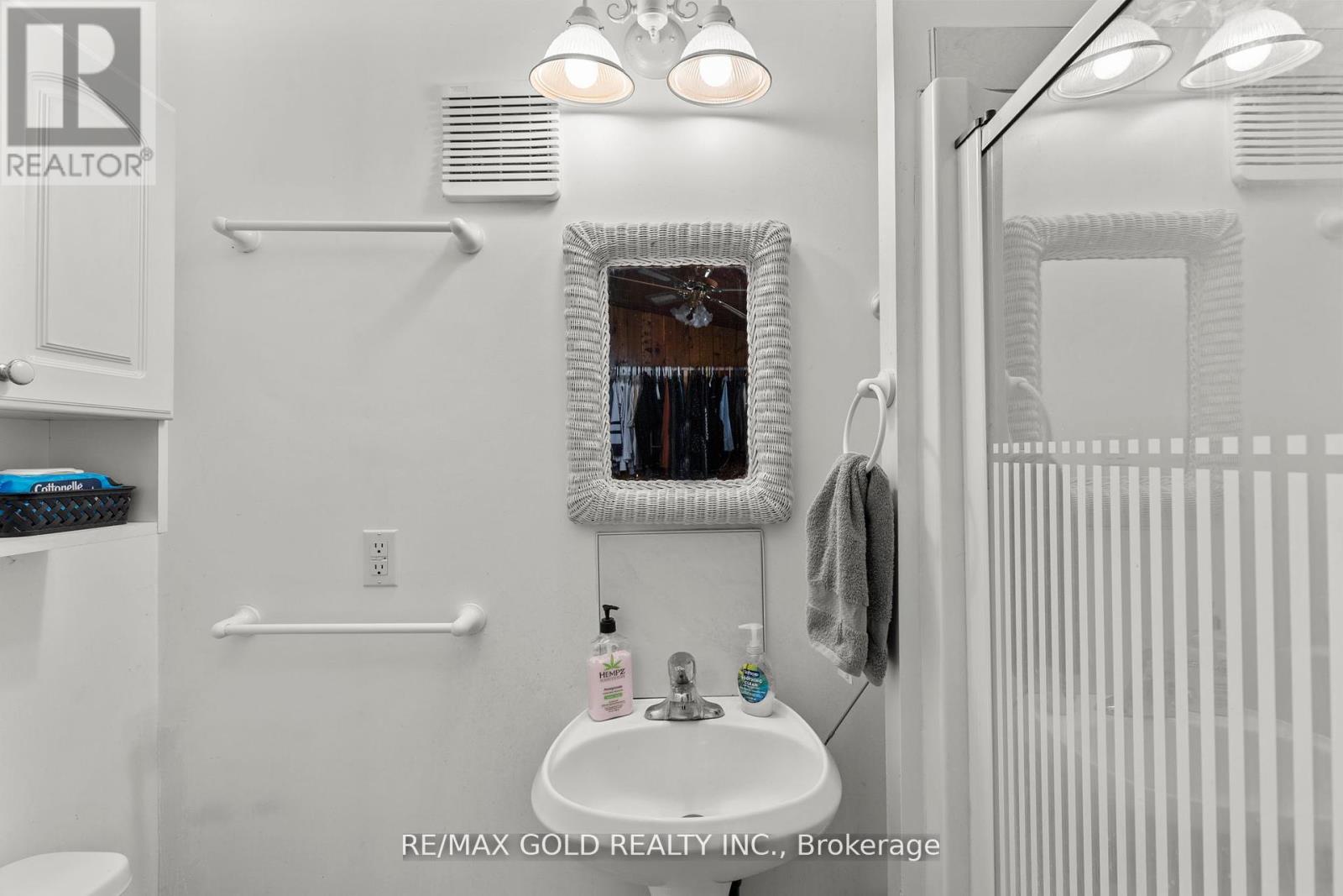 1305 Carol Ann Avenue, Ramara, Ontario  L0K 1B0 - Photo 15 - S12268472