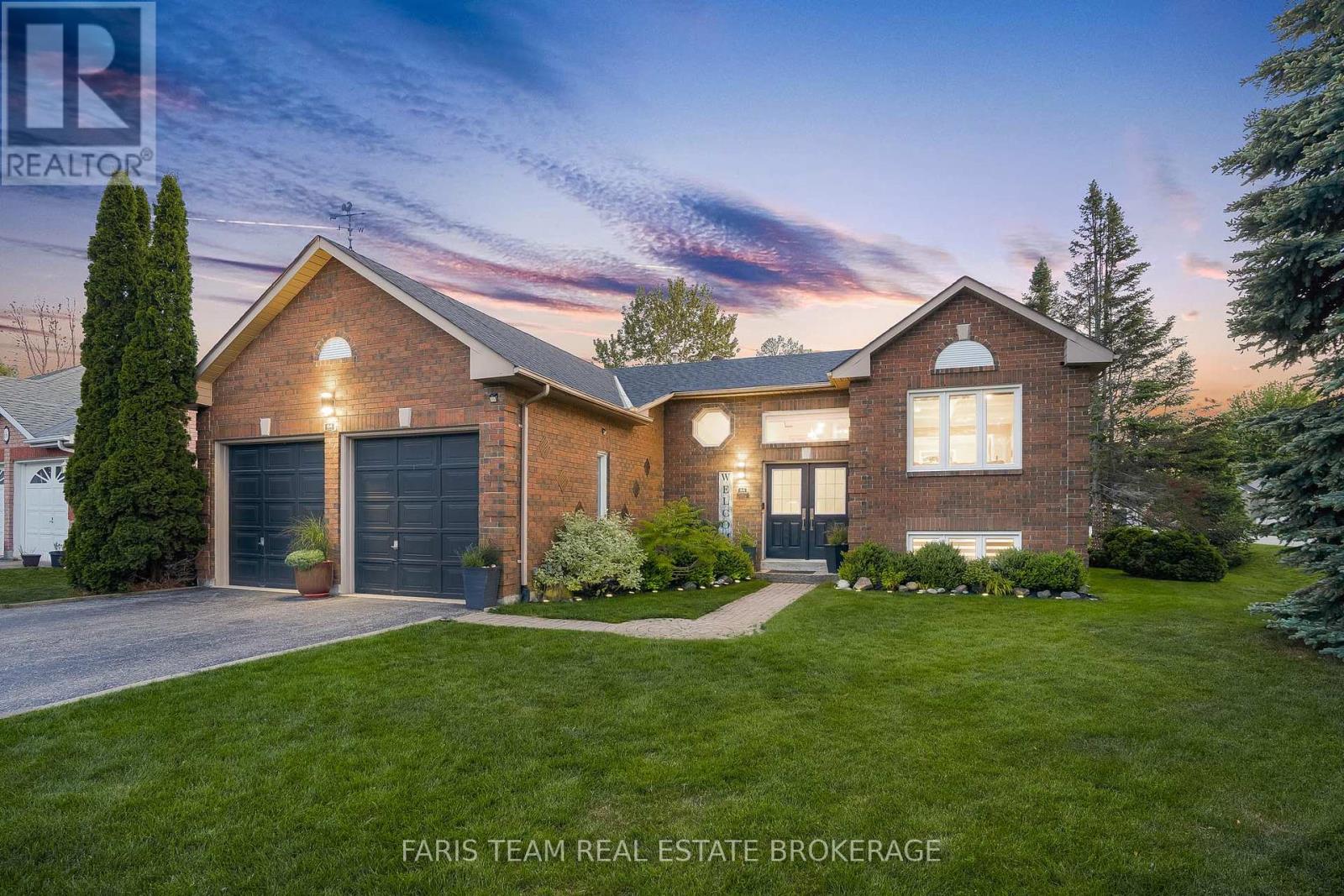 Property at 64 ROYAL BEECH DRIVE image 1