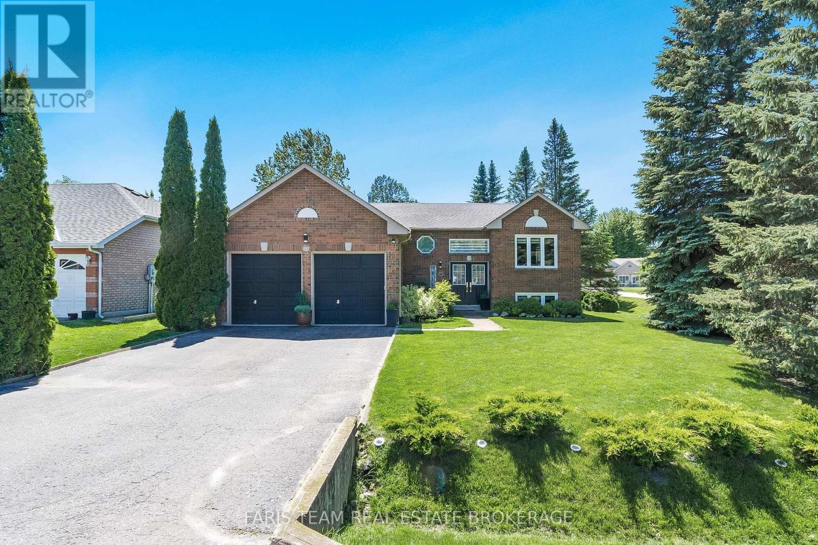Property at 64 ROYAL BEECH DRIVE image 3