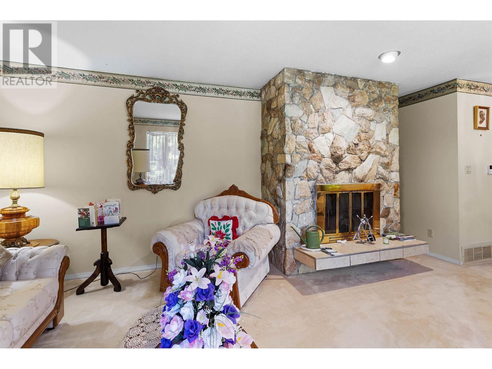Property at 11668 272 STREET image 3