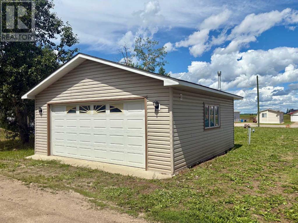 101 Cross Street, Acme, Alberta  T0M 0A0 - Photo 1 - A2235019