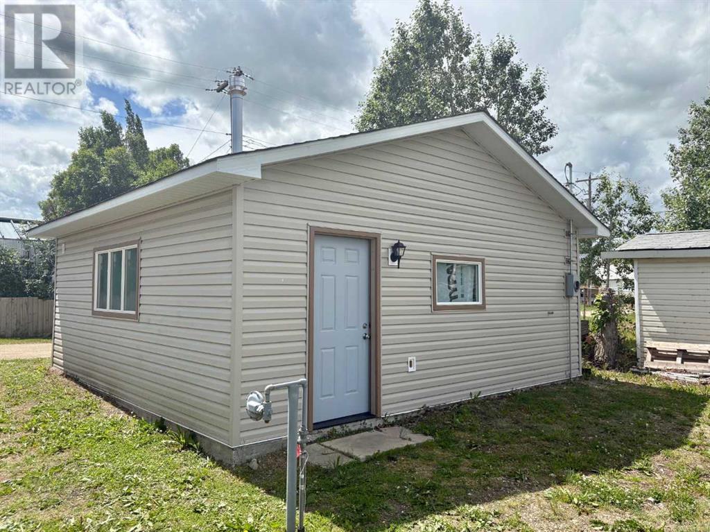 101 Cross Street, Acme, Alberta  T0M 0A0 - Photo 3 - A2235019