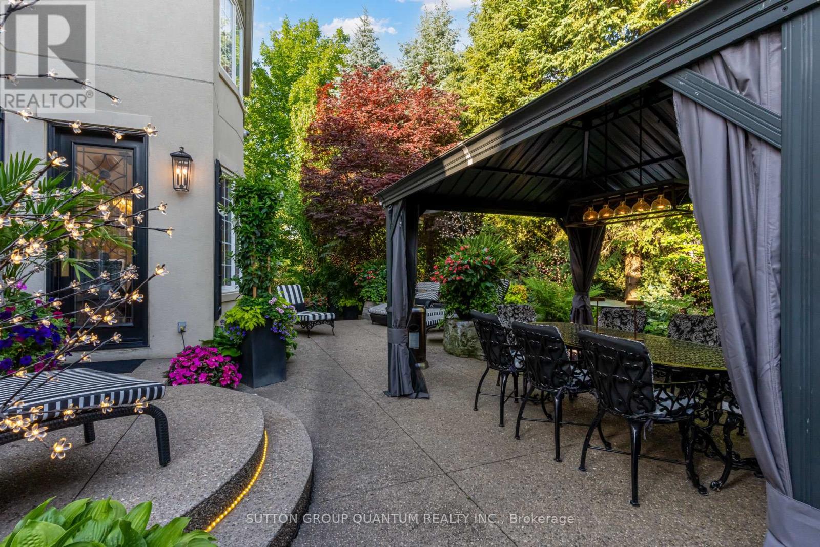 560 Hancock Way, Mississauga, Ontario  L5H 4L5 - Photo 45 - W12268526